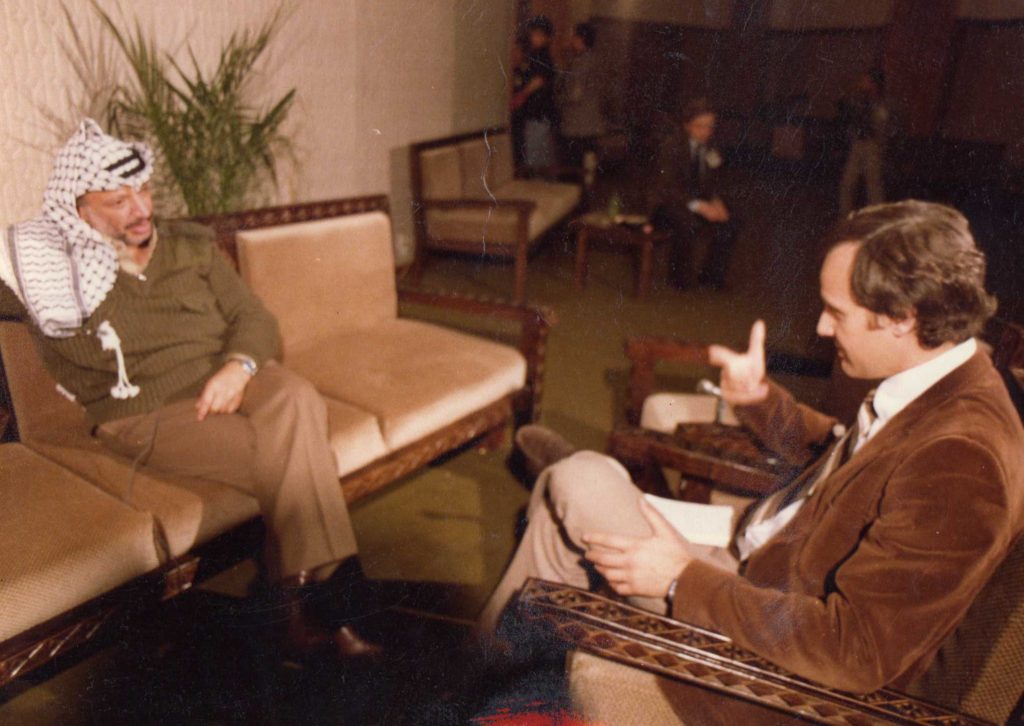 CBS correspnddnt Allen Pizzey interviewing Yasser Arafat